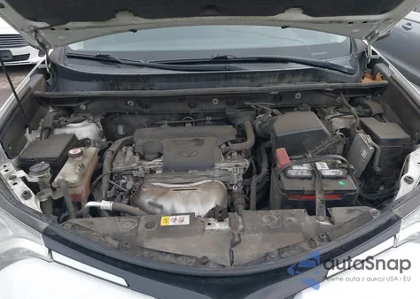 2017 Toyota Rav4 Le z USA, uszkodzony, nr VIN JTMBFREV9HJ137427